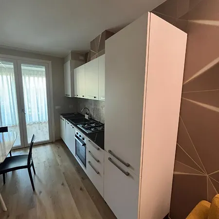 In With Pool - Next To Golf Club Apartment Lido di Jesolo