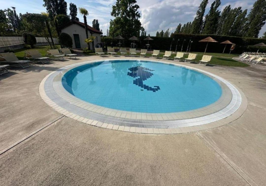 In With Pool - Next To Golf Club * Lido di Jesolo